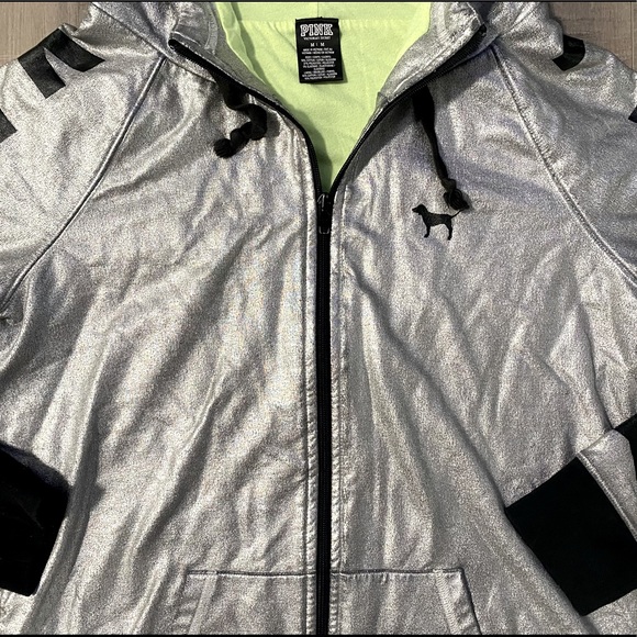 VICTORIA’S SECRET PINK Beautiful metallic hooded jacket. 💕 - Picture 4 of 7